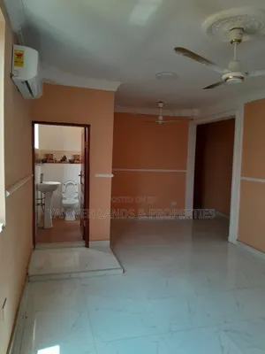 2bdrm Apartment in Glowlump, Baatsona Total for rent