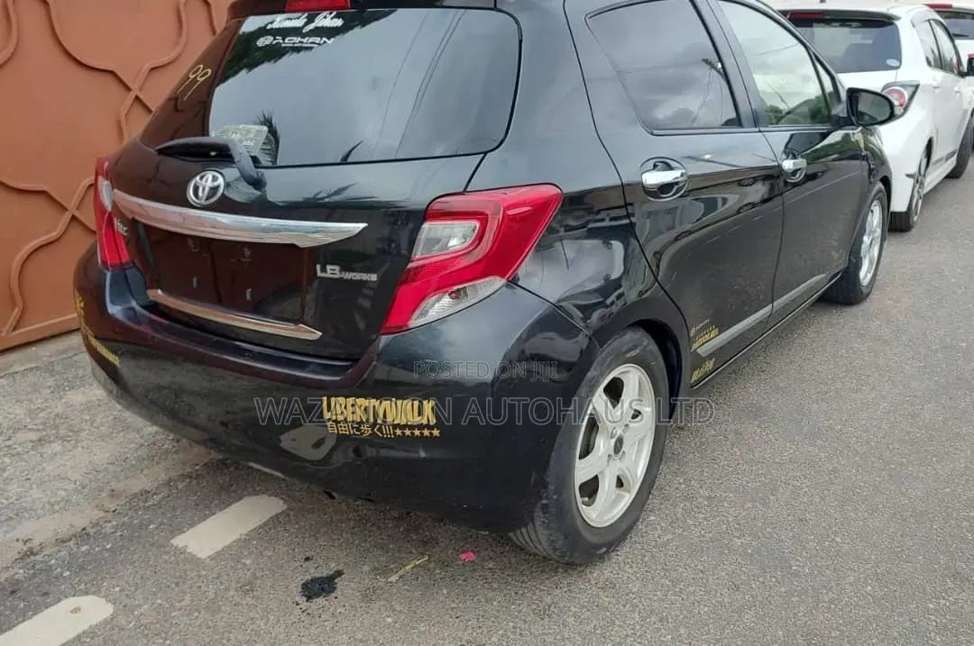 Toyota Vitz 2016 Black