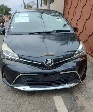 Toyota Vitz 2016 Black