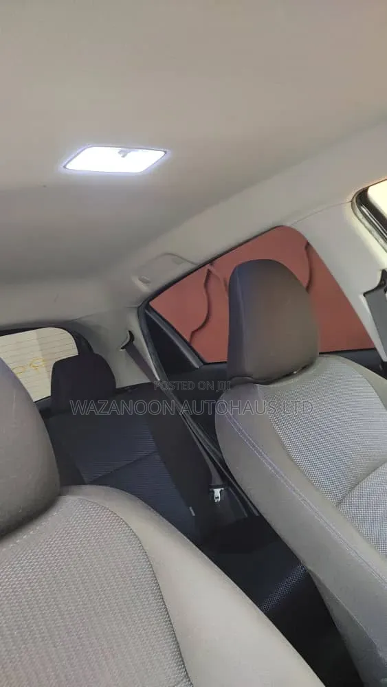 Toyota Vitz 2016 Black