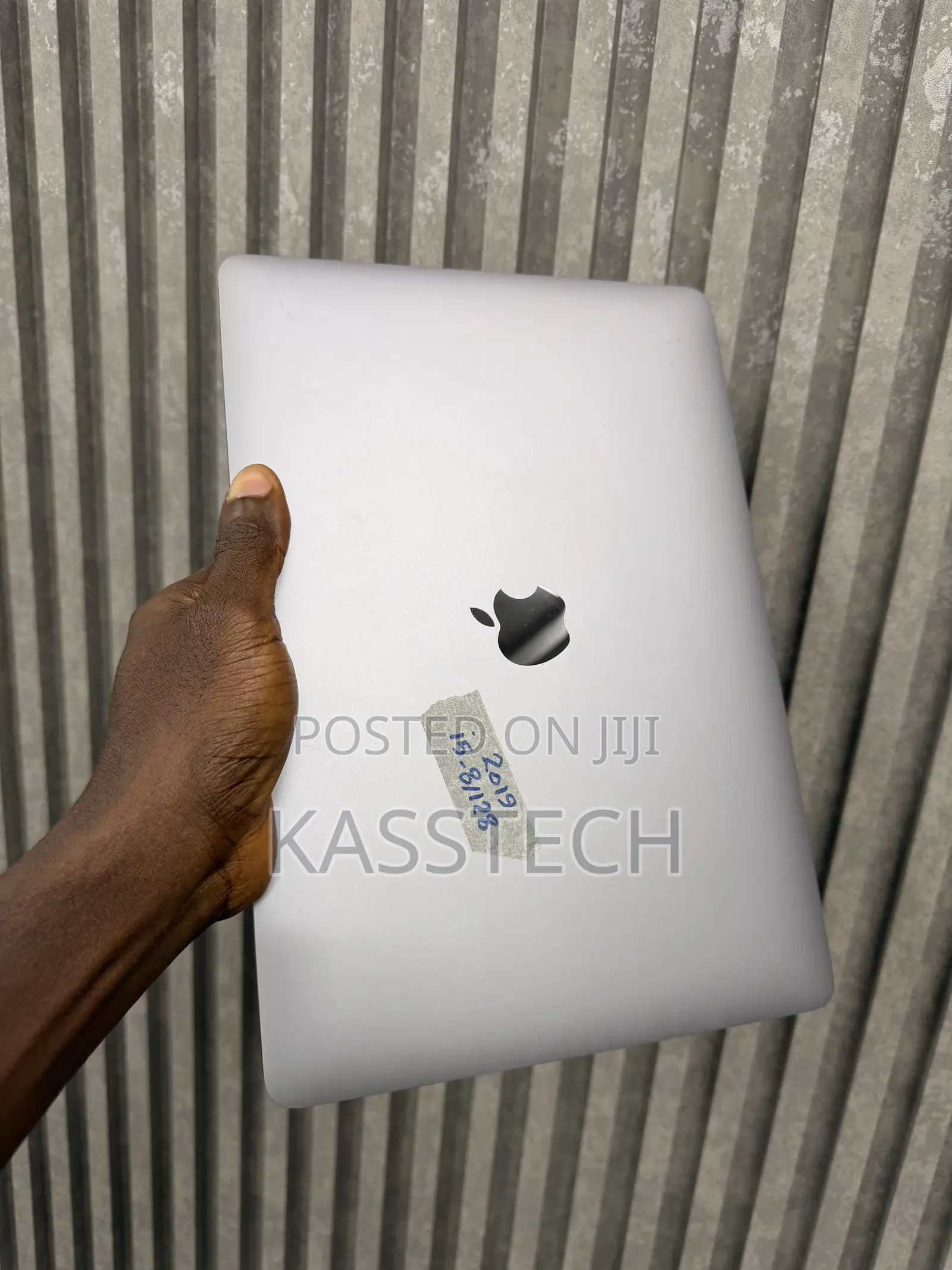 Laptop Apple MacBook Pro 2019 8GB Intel Core i5 SSD 128GB