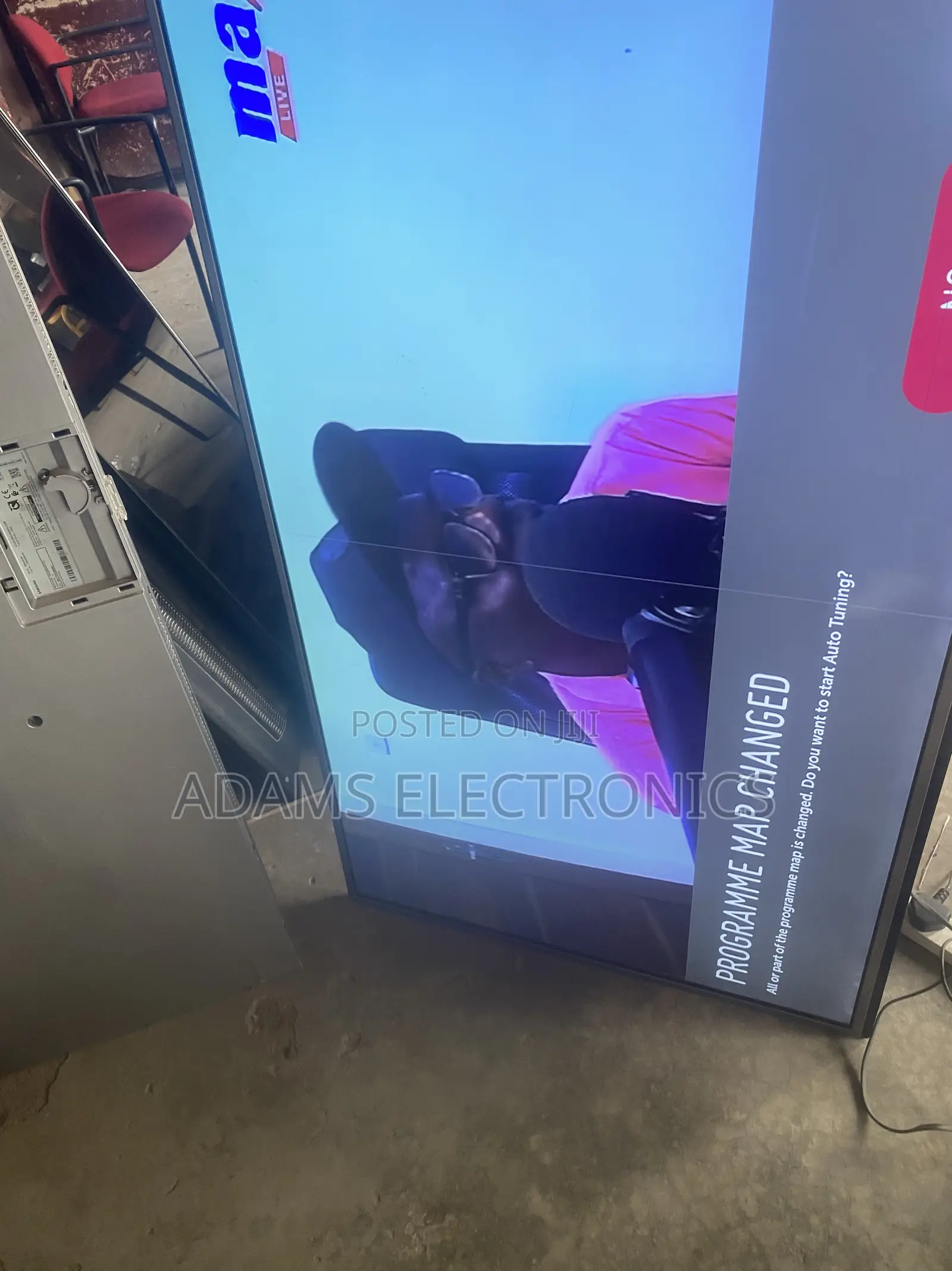 A Very Nice Home Used Smart 55 Inches TV for Sale