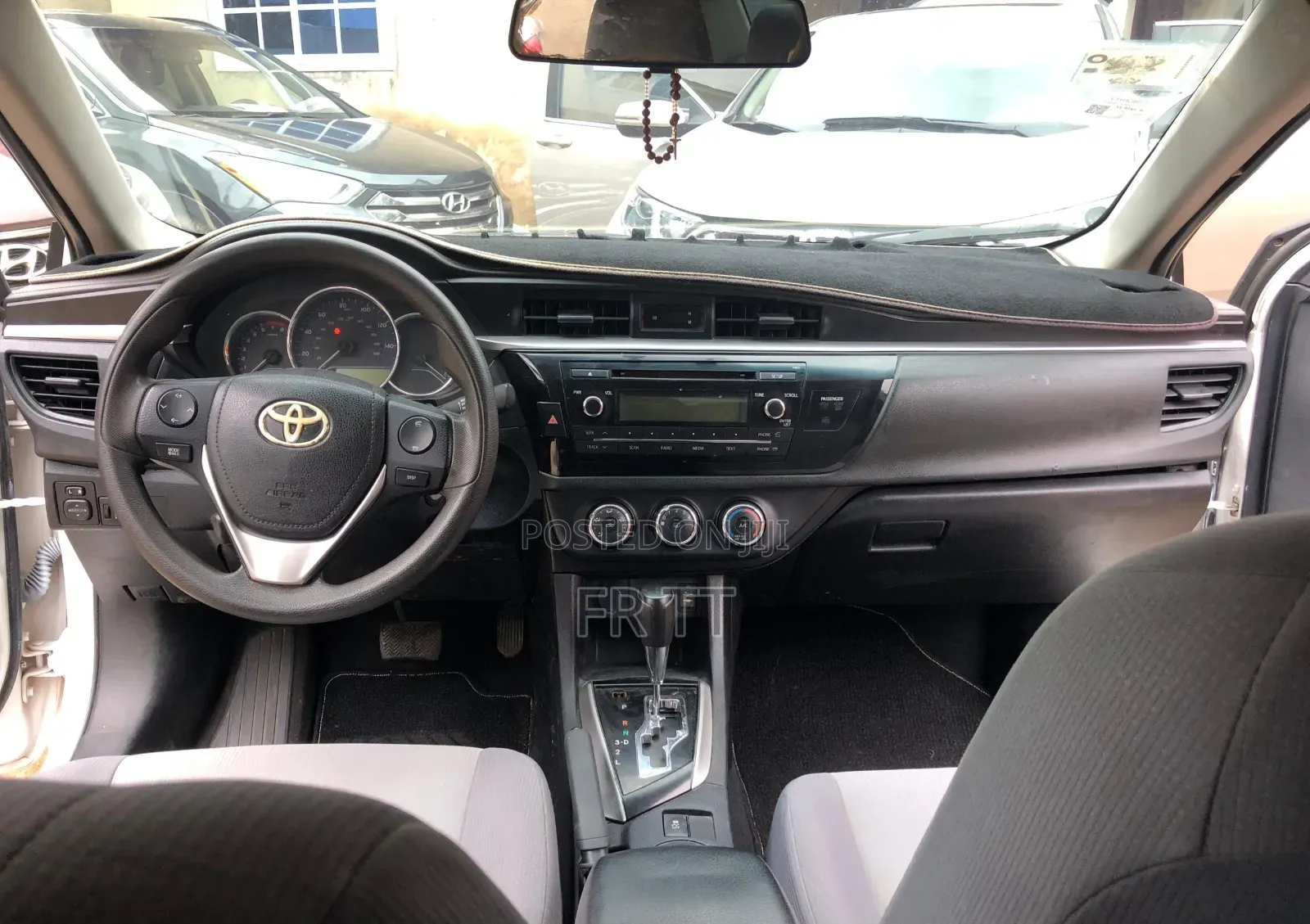 Toyota Corolla 2015 White