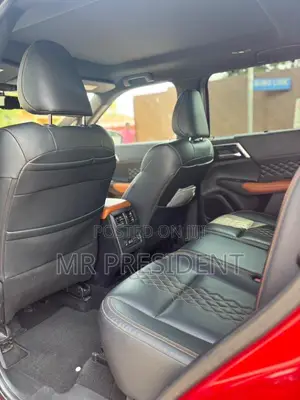 Mitsubishi Outlander SEL 2022 Burgundy