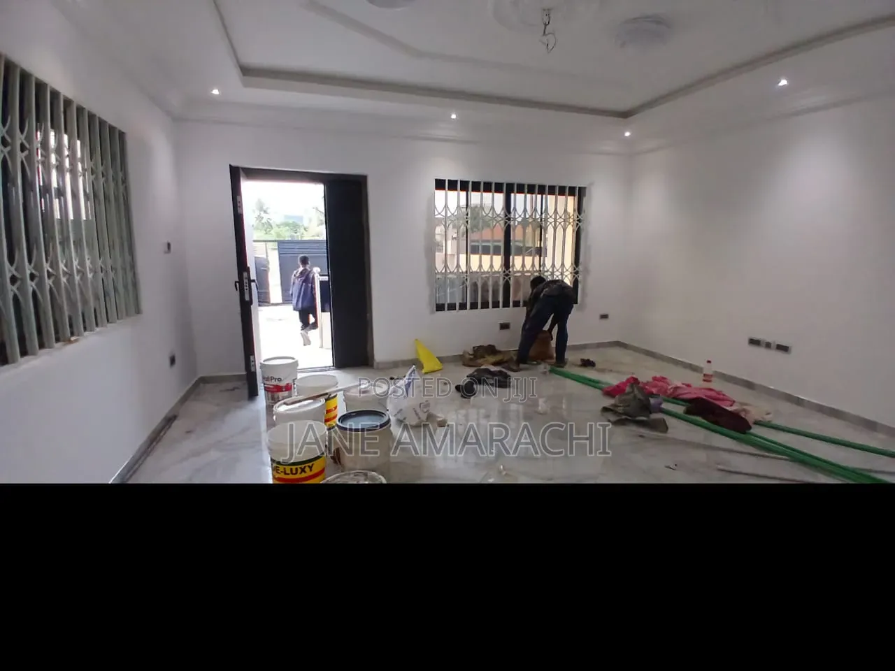 3bdrm House in Shell Sign Board, Coca Cola for rent