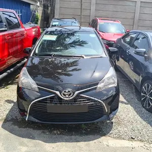 Toyota Yaris 2017 Black
