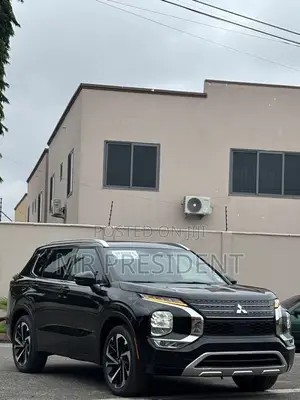Mitsubishi Outlander SEL 2022 Black