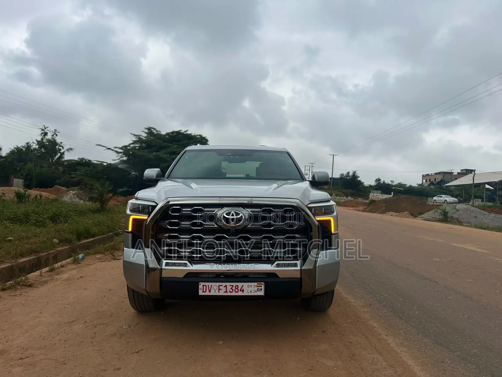 Toyota Tundra Platinum CrewMax 5.5' Bed 2024 Gray
