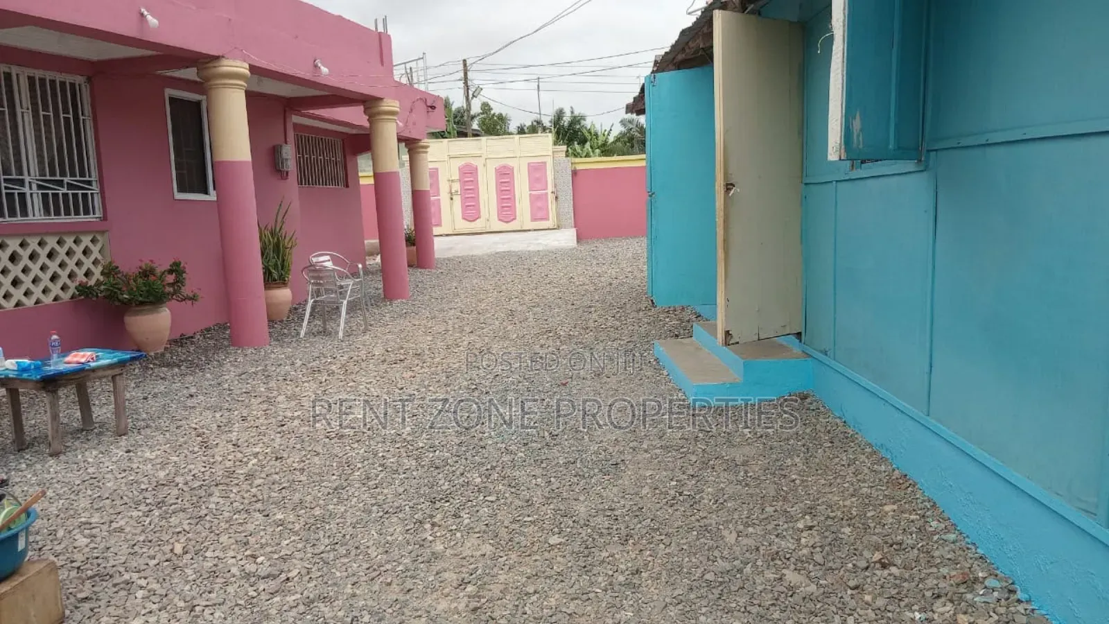 4bdrm Apartment in Ofankor for sale