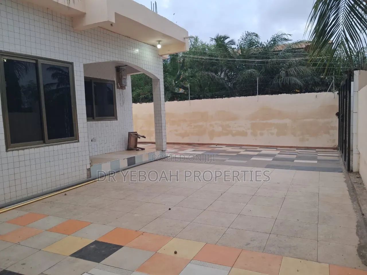 2bdrm House in Spintex Road:- 2, Manet Junction for rent