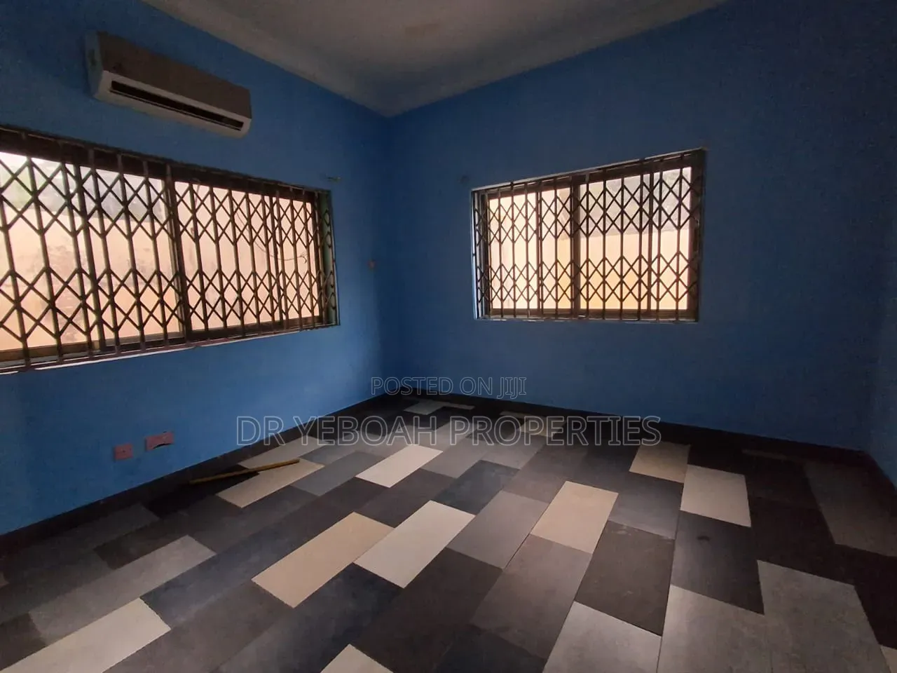 2bdrm House in Spintex Road:- 2, Manet Junction for rent