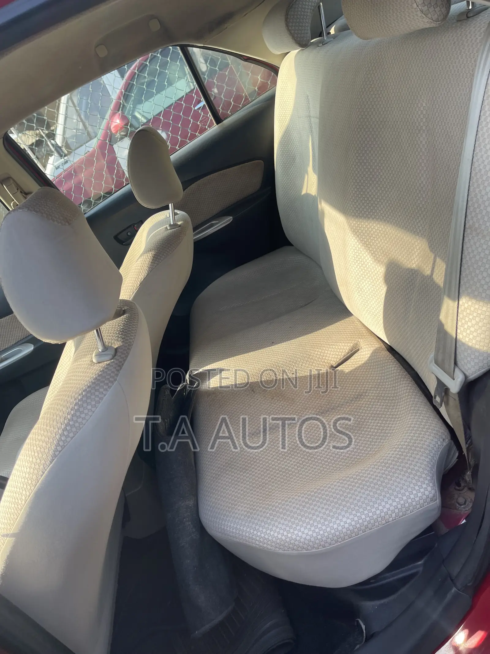 Toyota Belta 2010 Red