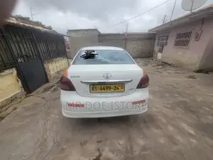 Toyota Belta 2011 White
