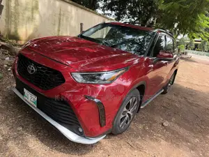 Toyota Highlander XLE 2022 Black