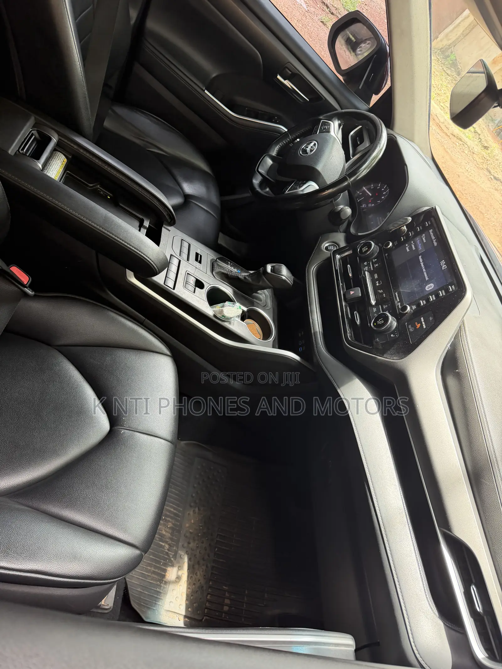 Toyota Highlander XLE 2022 Black