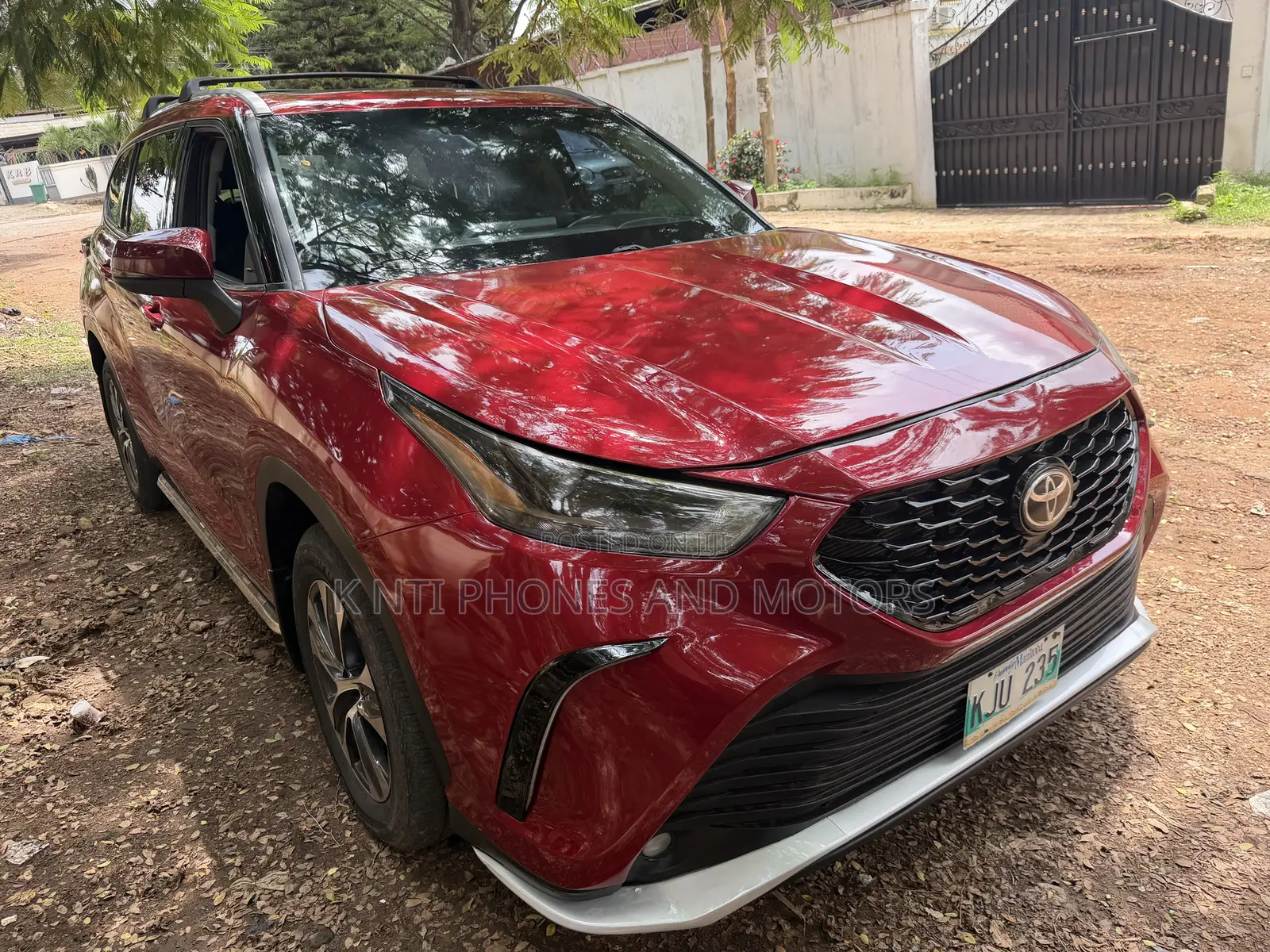 Toyota Highlander XLE 2022 Black