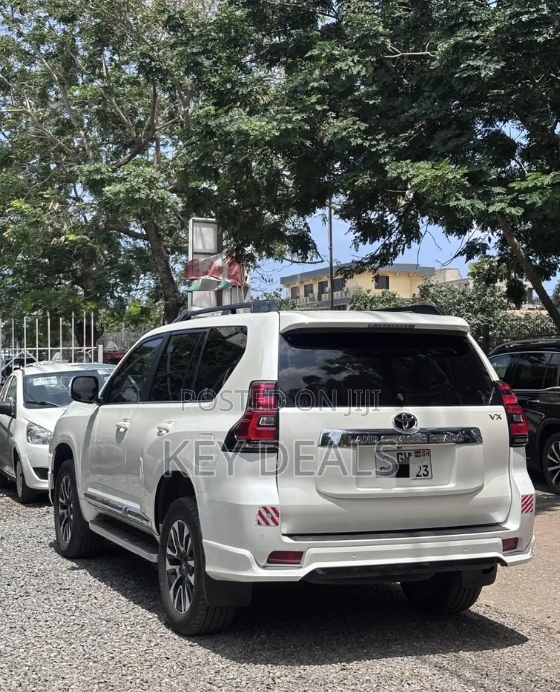 Toyota Land Cruiser Prado 2.7 2022 White