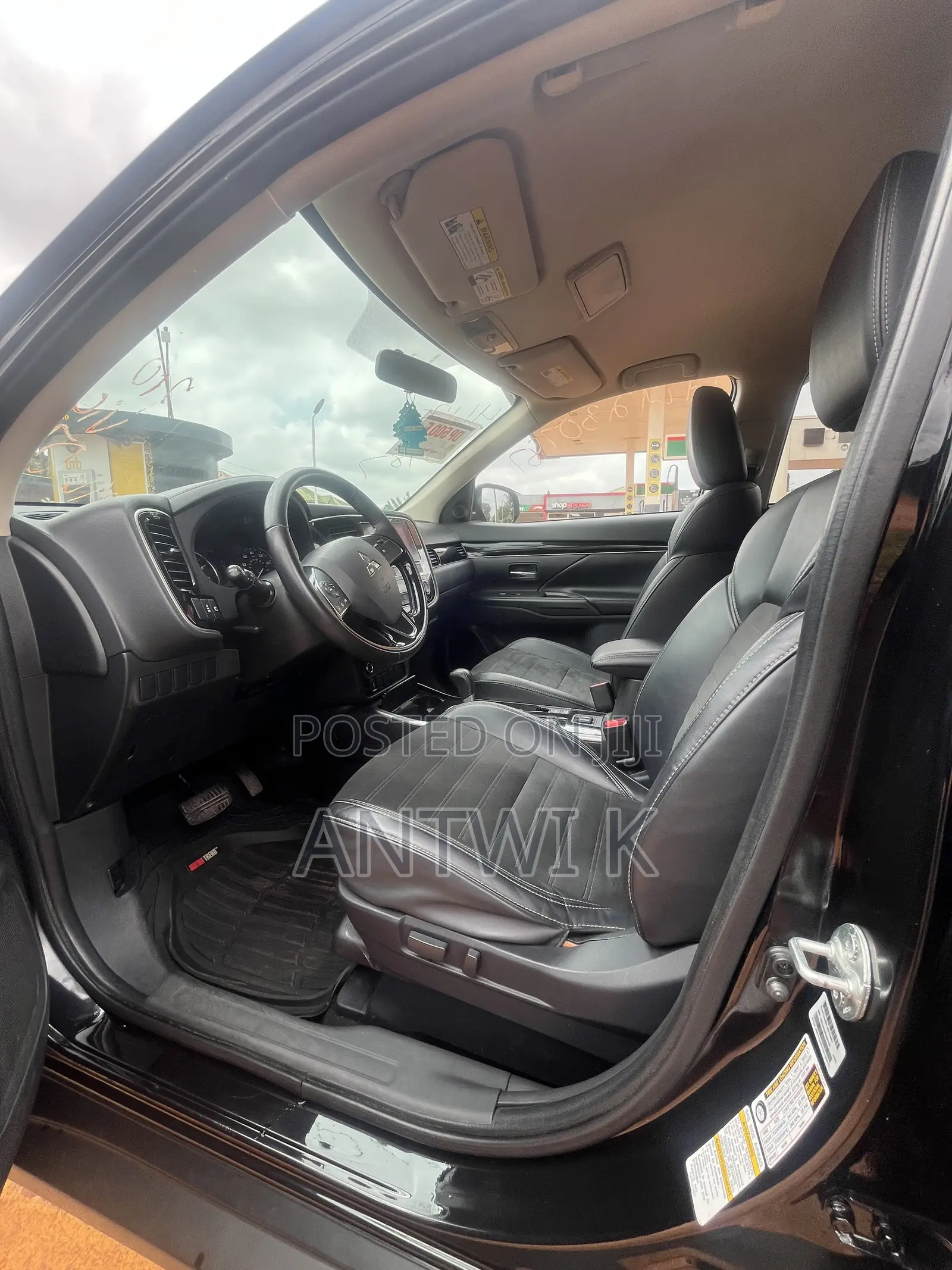 Mitsubishi Outlander 2019 Black