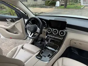 Mercedes-Benz GLC-Class 2021 White