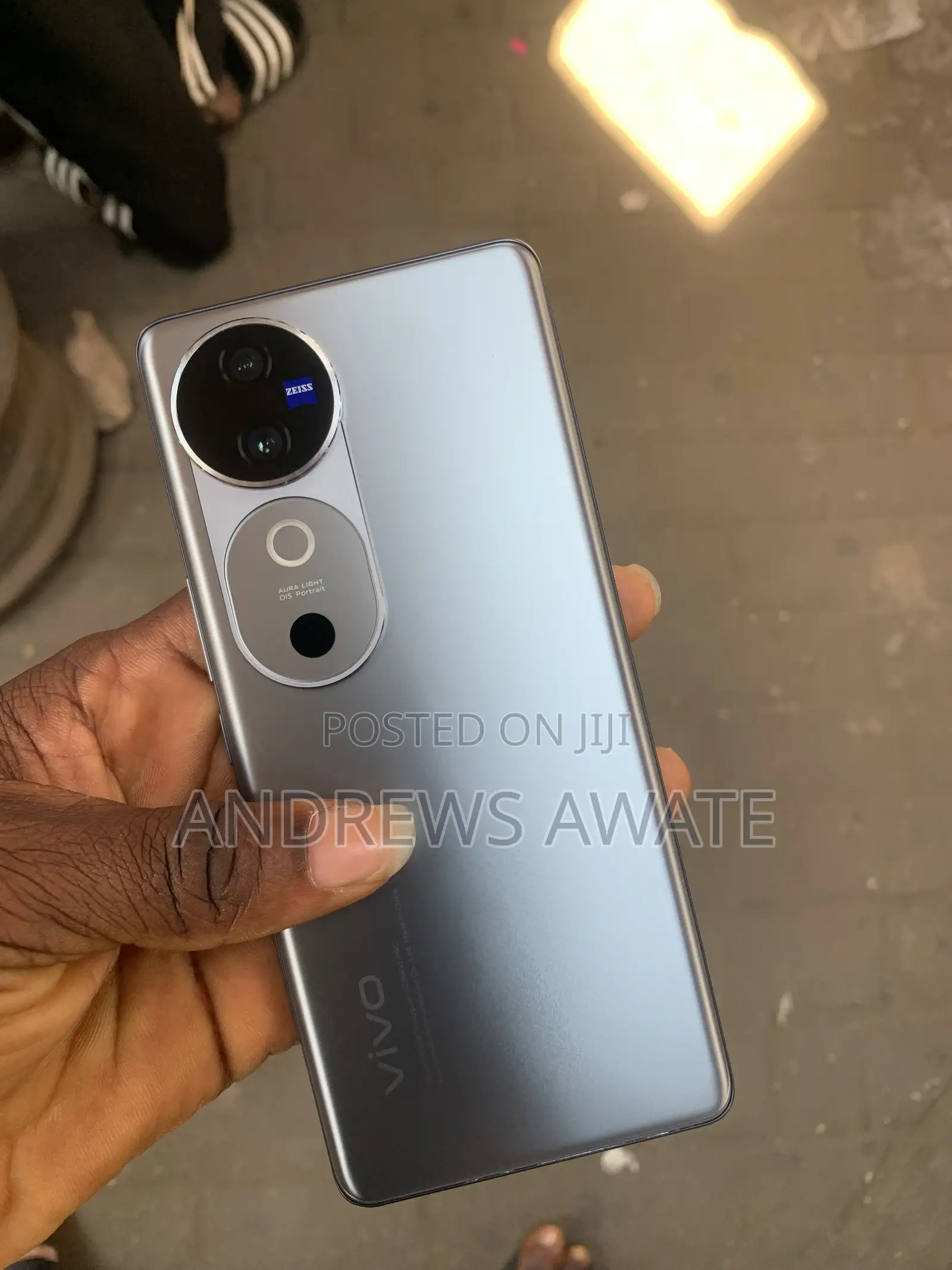 Vivo V40 256 GB Gray