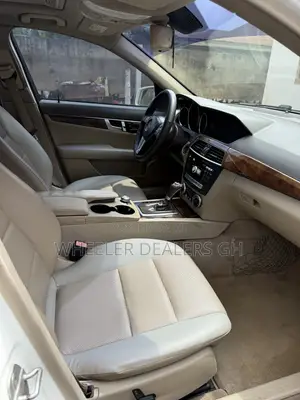 Mercedes-Benz C250 2014 White