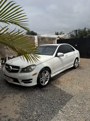 Mercedes-Benz C250 2014 White