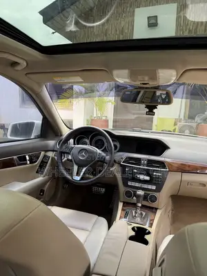 Mercedes-Benz C250 2014 White