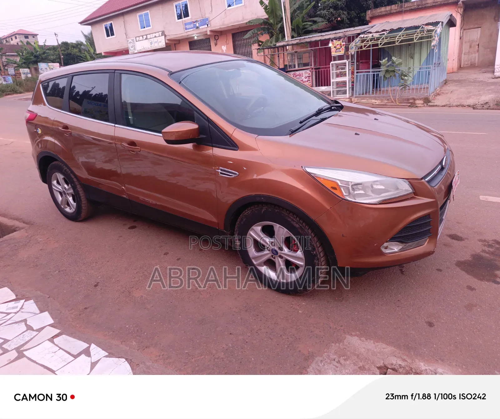 Ford Escape 2016 Gold