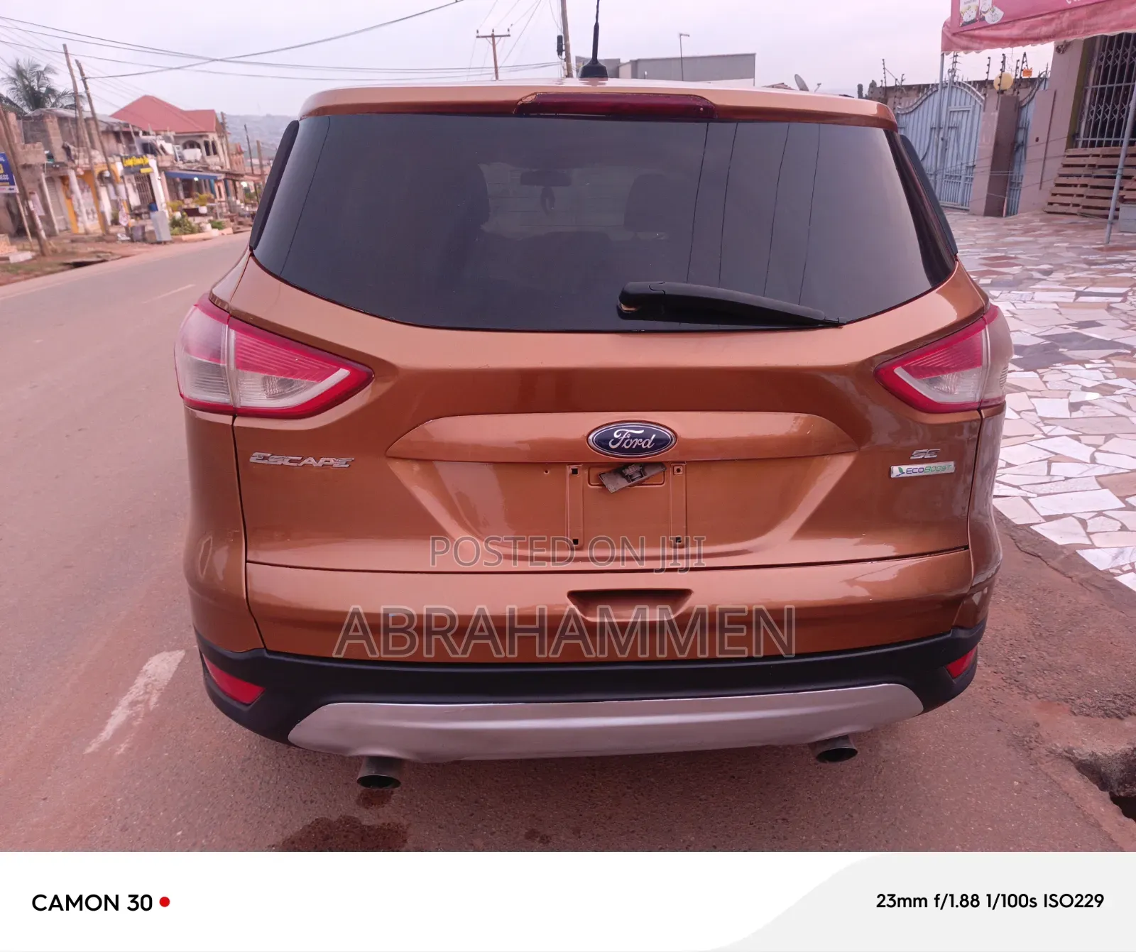 Ford Escape 2016 Gold