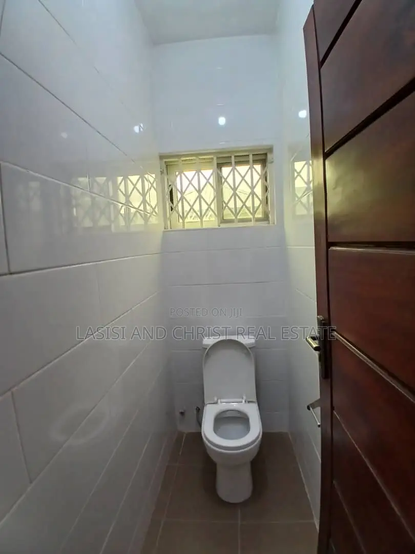 2bdrm Apartment in Lasisi And Christ, Amasaman for rent