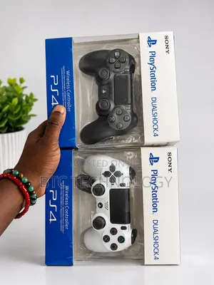Sony PlayStation DualShock 4 Controller (PS4 Controllers)