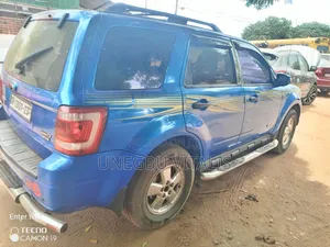 Ford Escape Limited 4WD 2009 Blue
