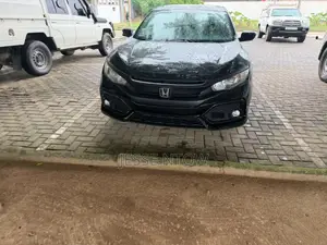 Honda Civic EX 4dr Hatchback (1.5L 4cyl) 2017 Black