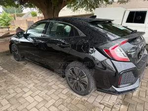 Honda Civic EX 4dr Hatchback (1.5L 4cyl) 2017 Black