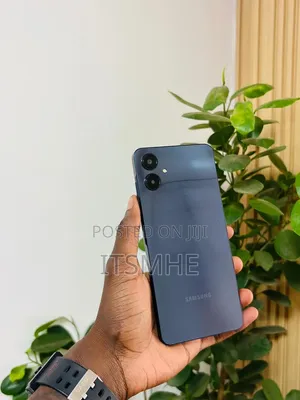 New Samsung Galaxy A06 128 GB Black