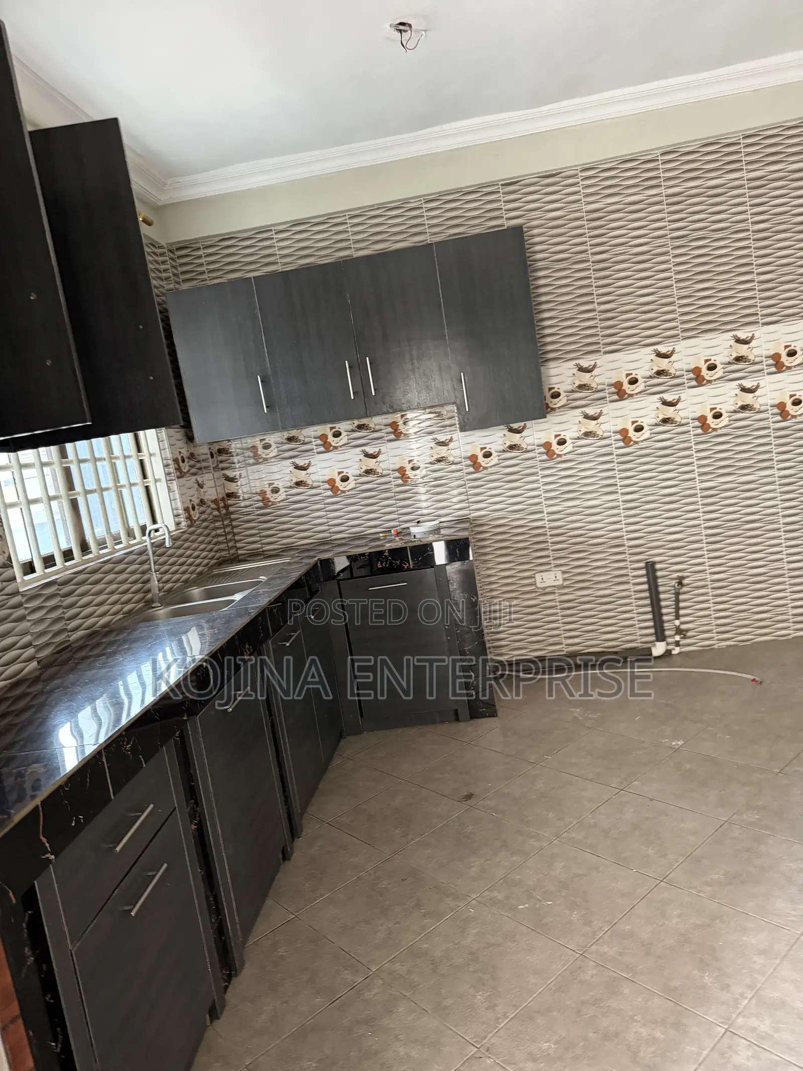 2bdrm Apartment in Atasemanso, Kumasi Metropolitan for rent