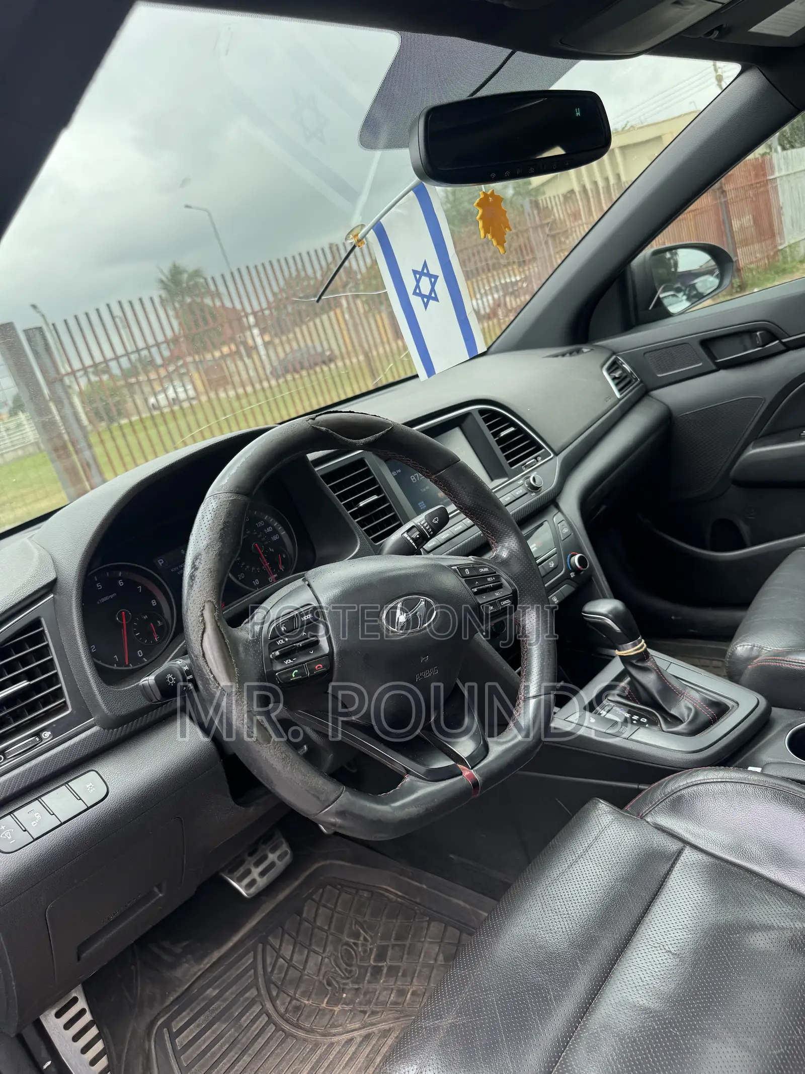 Hyundai Elantra 2017 Black
