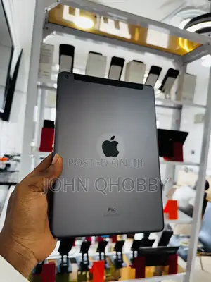 Apple iPad 10.2 (2019) 128 GB Black
