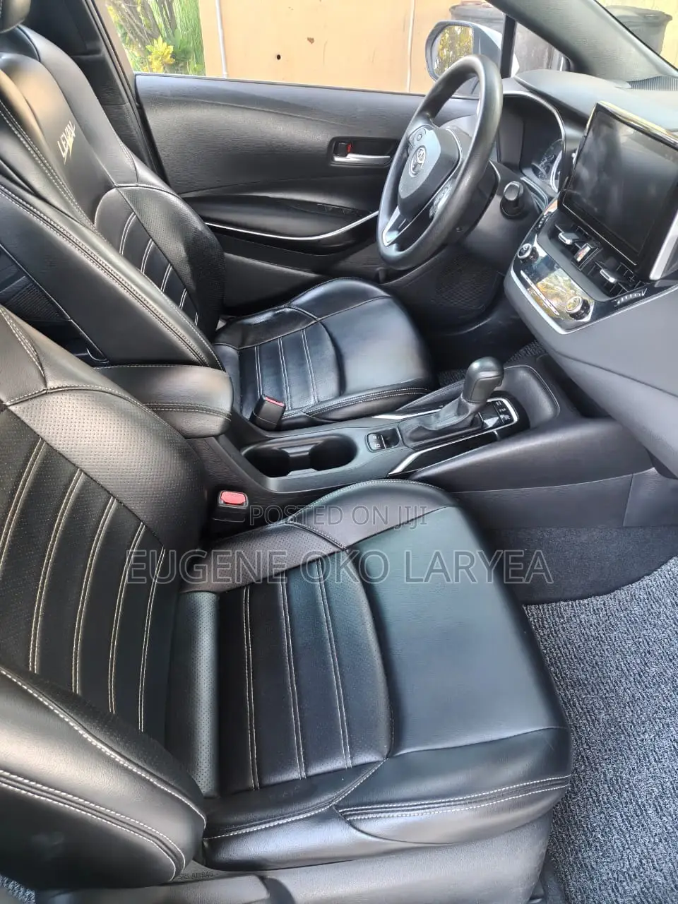 Toyota Corolla Hybrid LE 2023 White