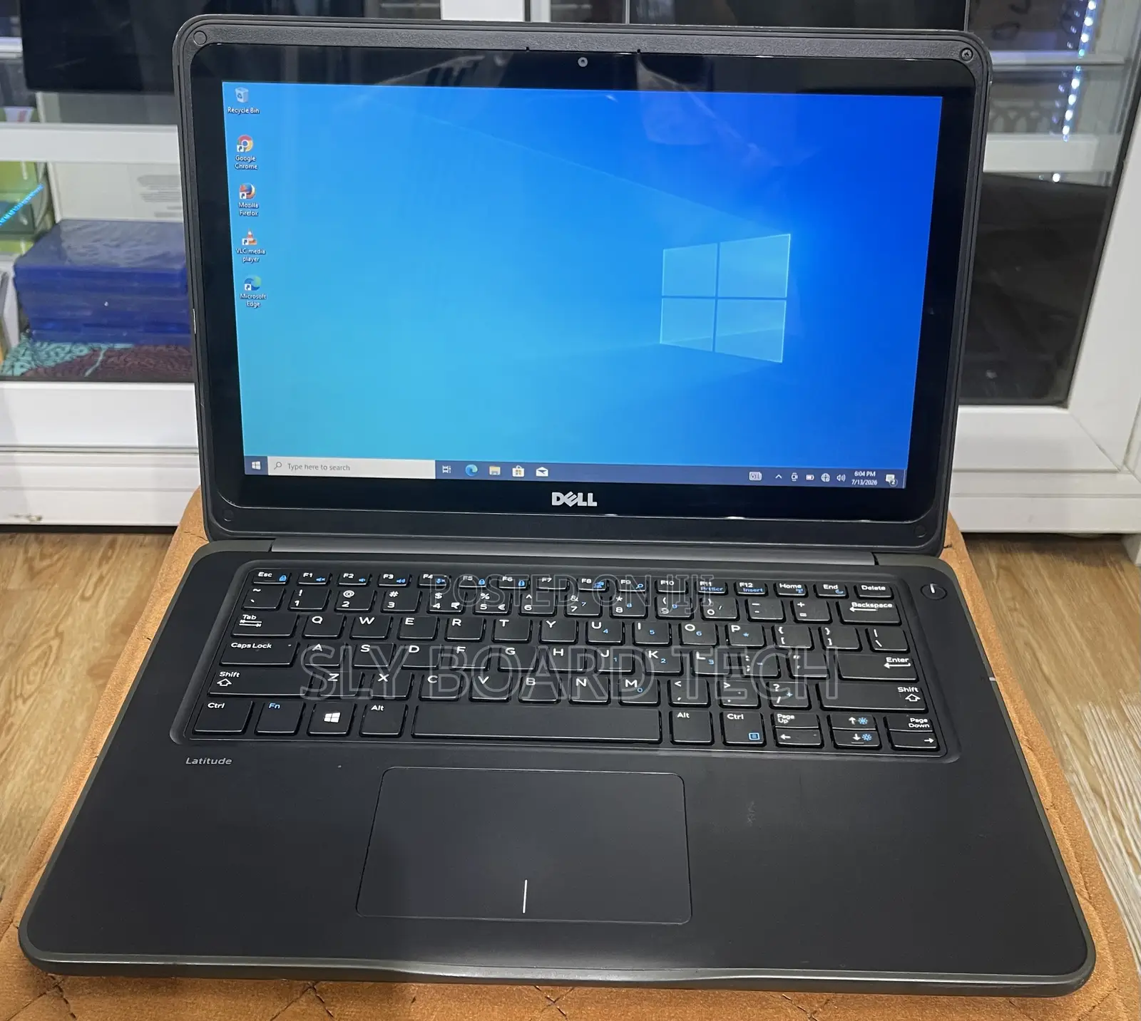 Laptop Dell Latitude 3380 8GB Intel Core i3 HDD+SSD 500GB