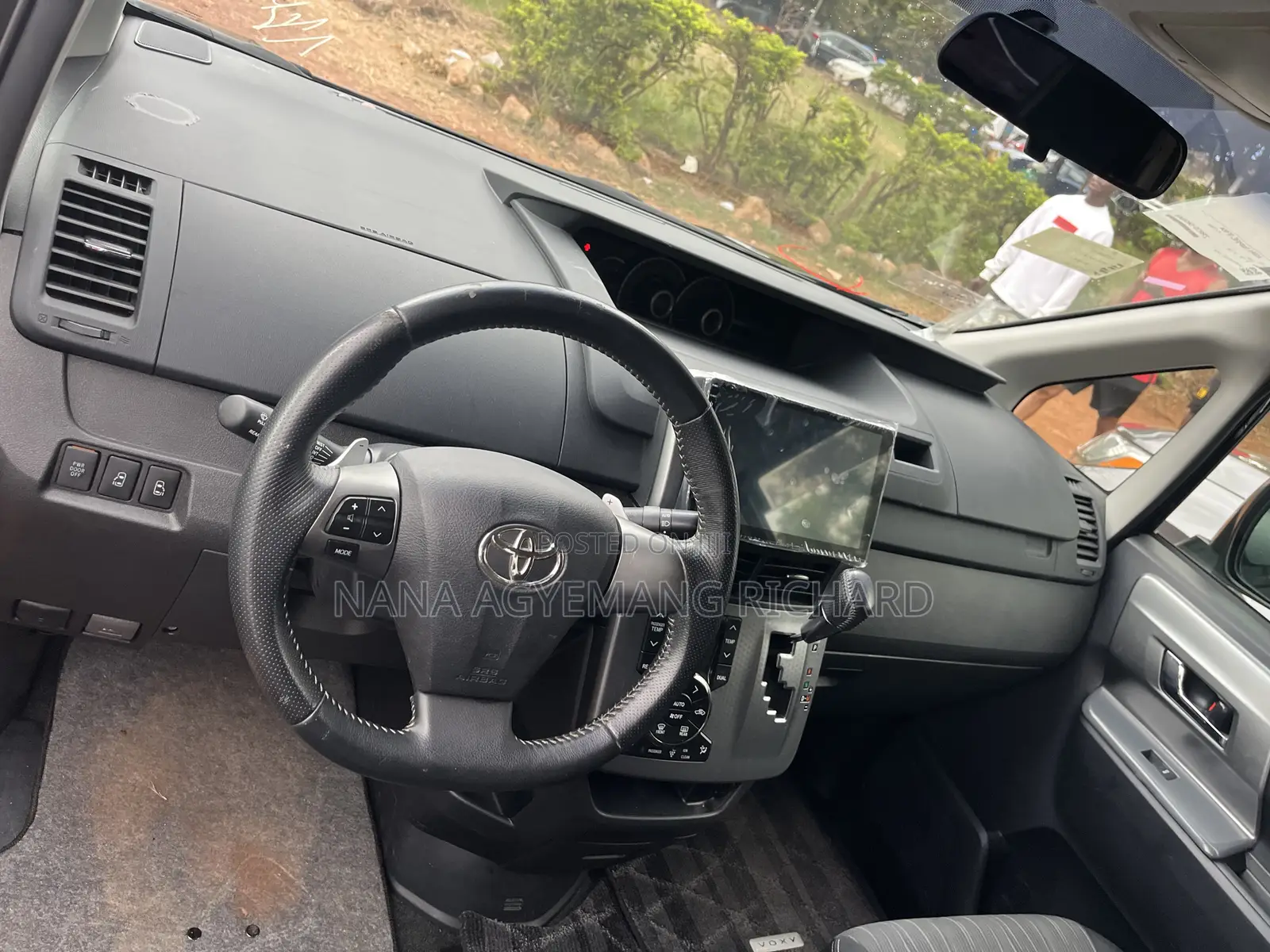Toyota Voxy ZS Kirameki III 2WD 8-Seater 2013 Black