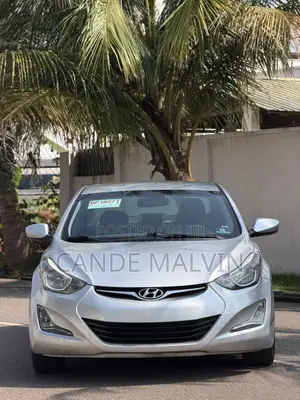 Hyundai Elantra 2015 Silver
