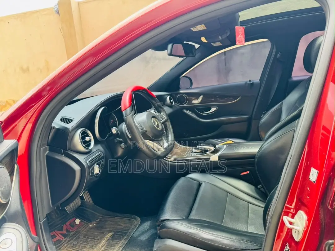 Mercedes-Benz C300 Sport Sedan RWD (2.0L 4cyl 7A) 2016 Red