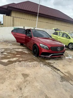 Mercedes-Benz C300 Sport Sedan RWD (2.0L 4cyl 7A) 2016 Red