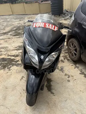 Suzuki Burgman 2020 Black