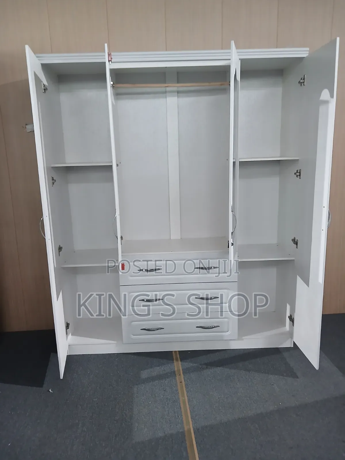 Spacious 4in1 Wardrobe