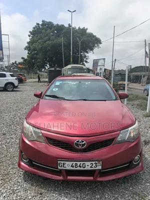 Toyota Camry 2014