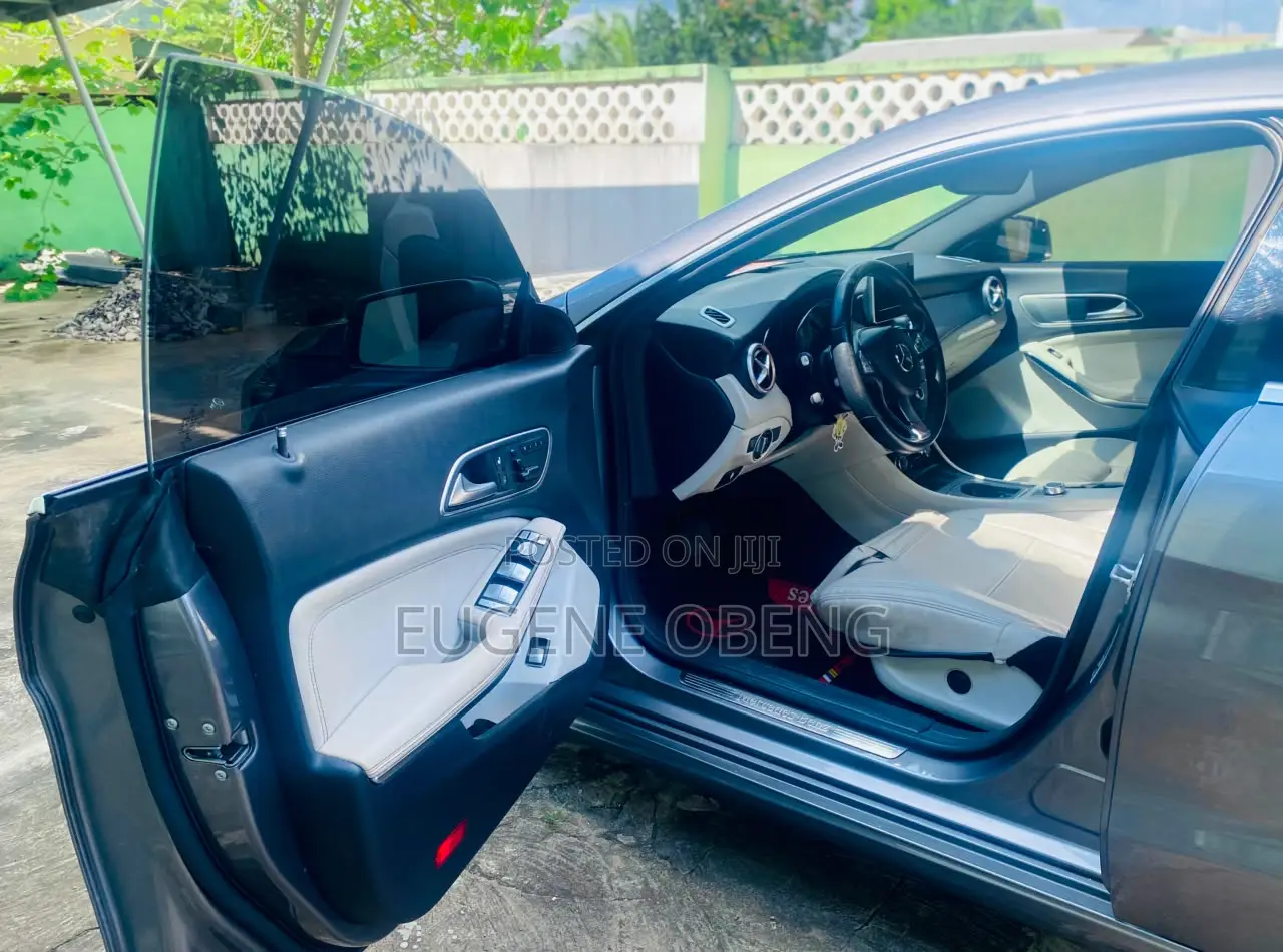 Mercedes-Benz CLA-Class CLA 250 Sedan 2016 Gray