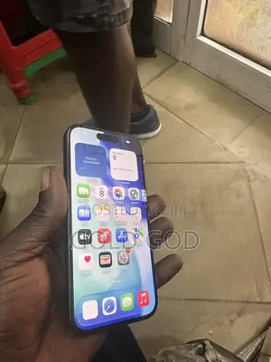 Apple iPhone 16 128 GB Gray