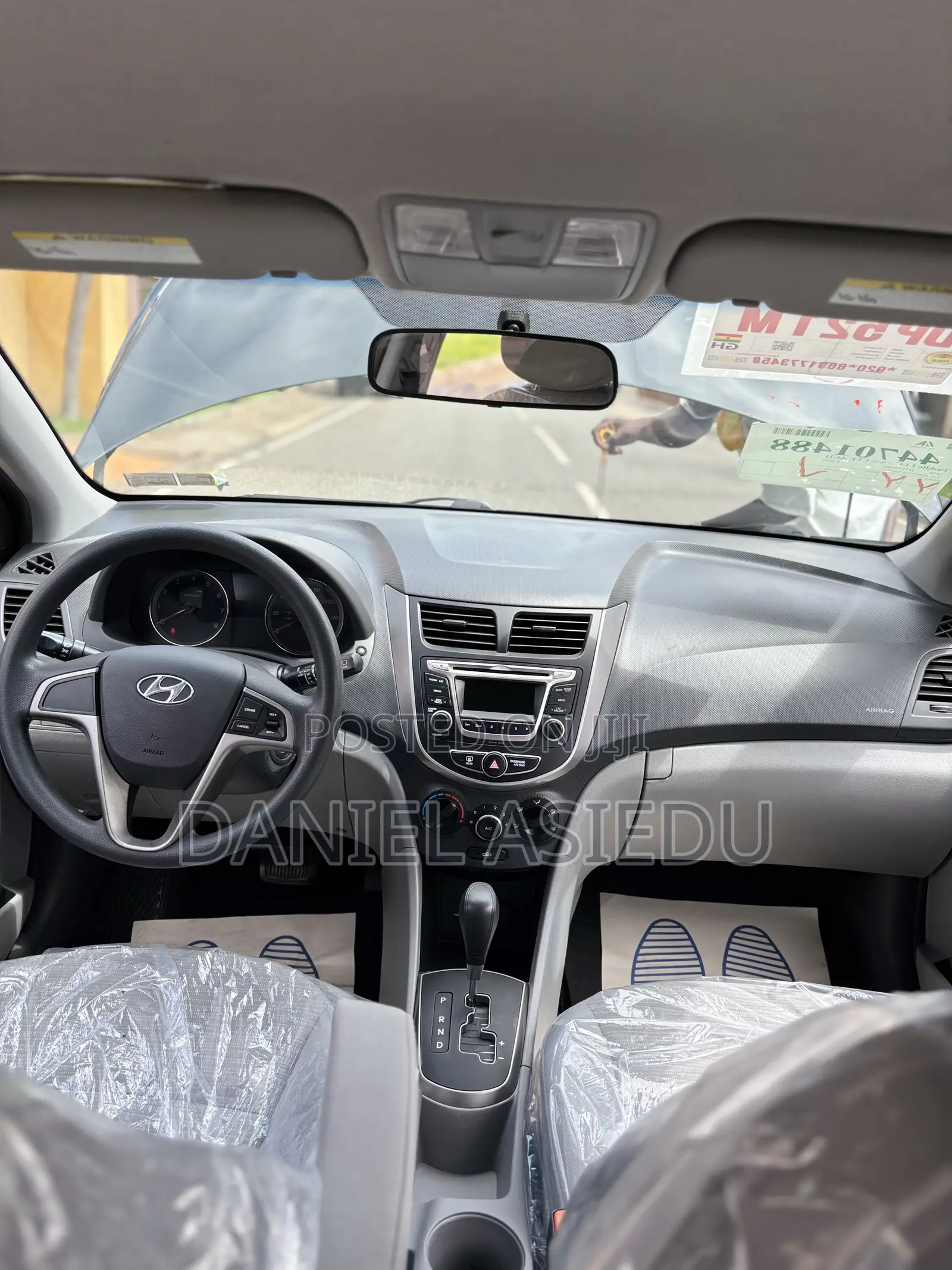 Hyundai Accent SE Hatchback 2016 Black